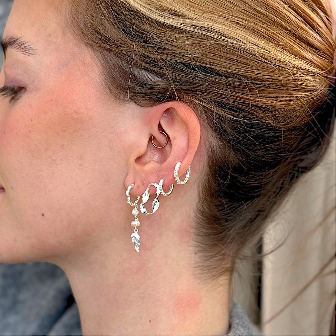 Magma Pearl Set Silver