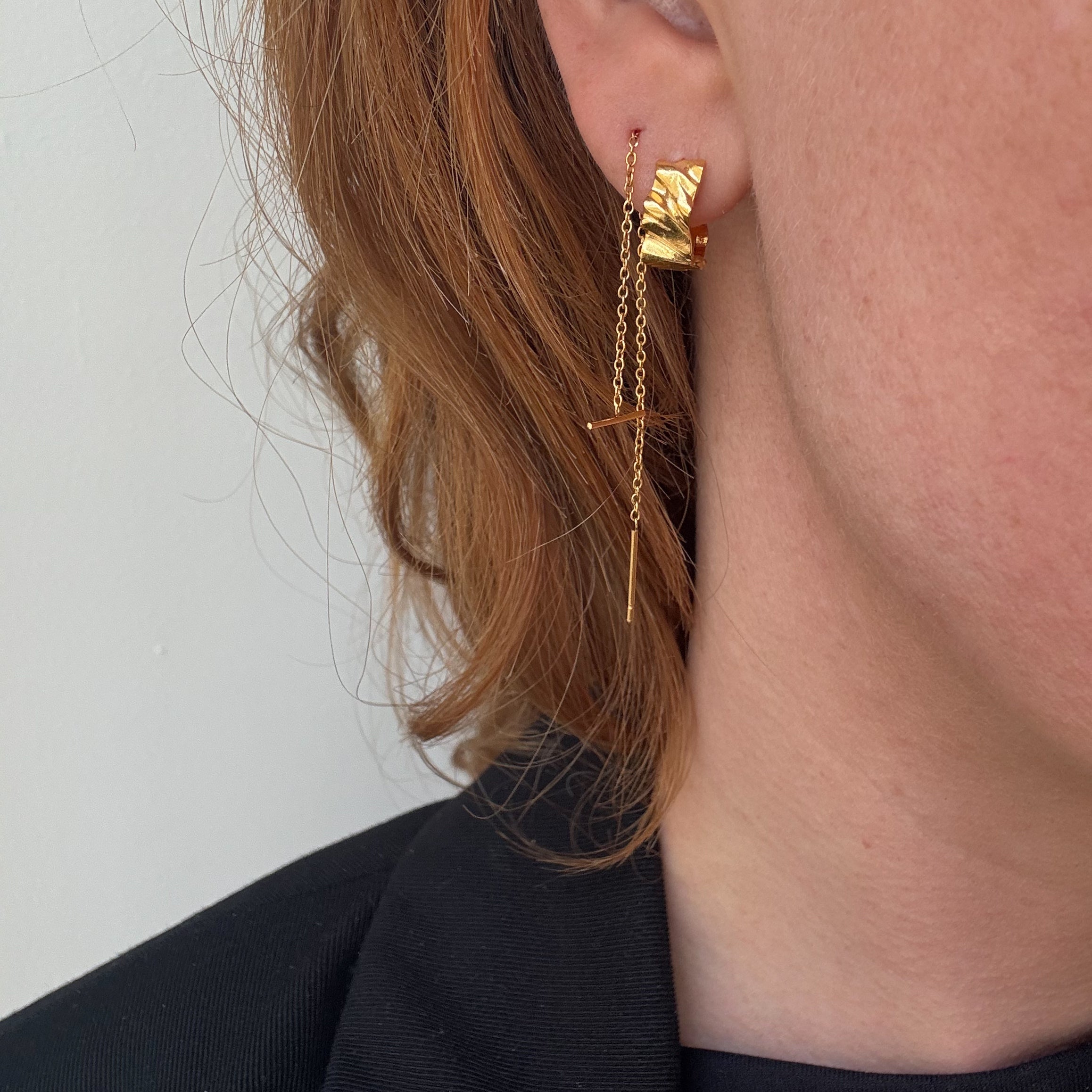 Wave Twist Hoop 12 mm Förgylld