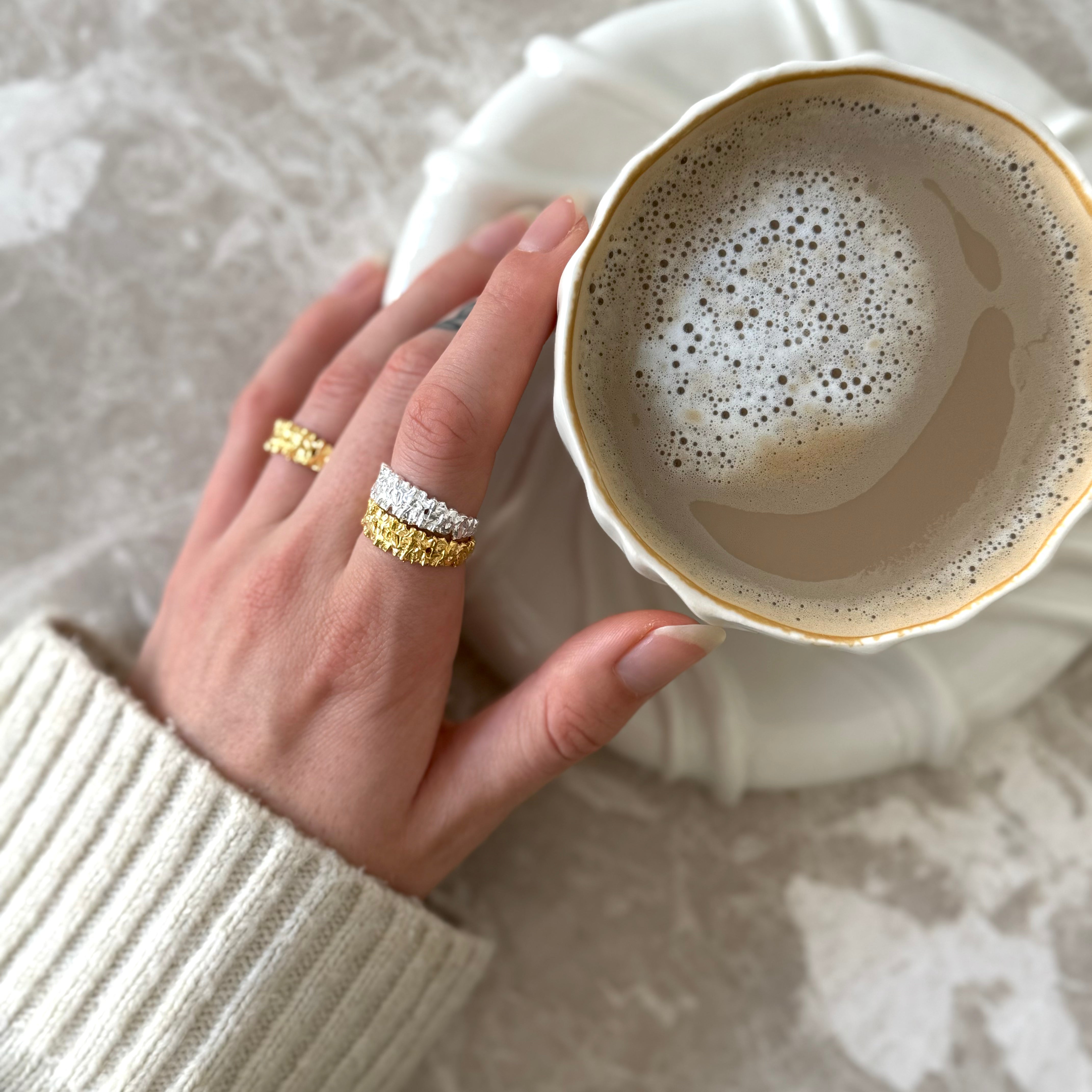 Magma Hammered Set: 1 ring och 1 halsband