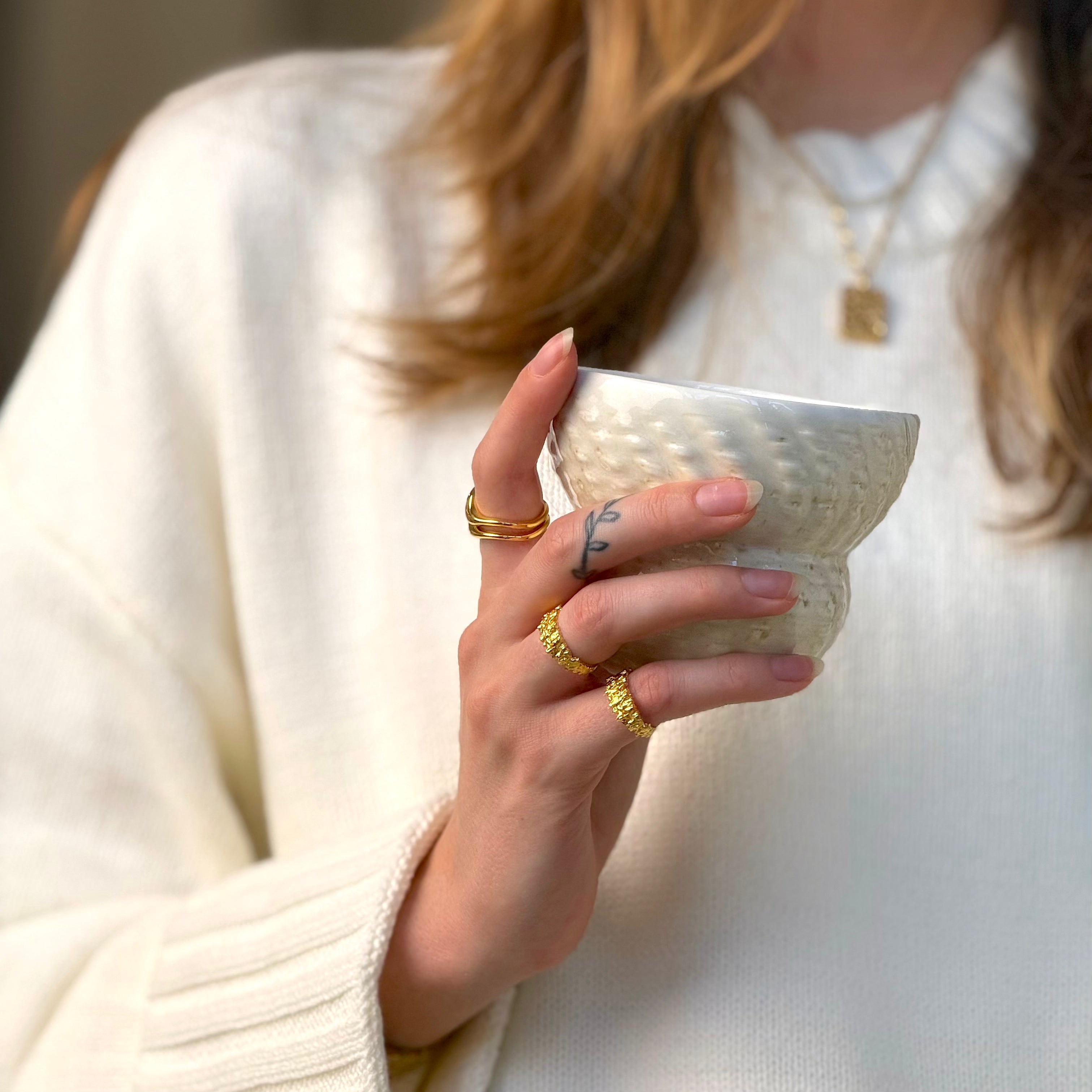 Magma Hammered Set: 1 ring och 1 halsband