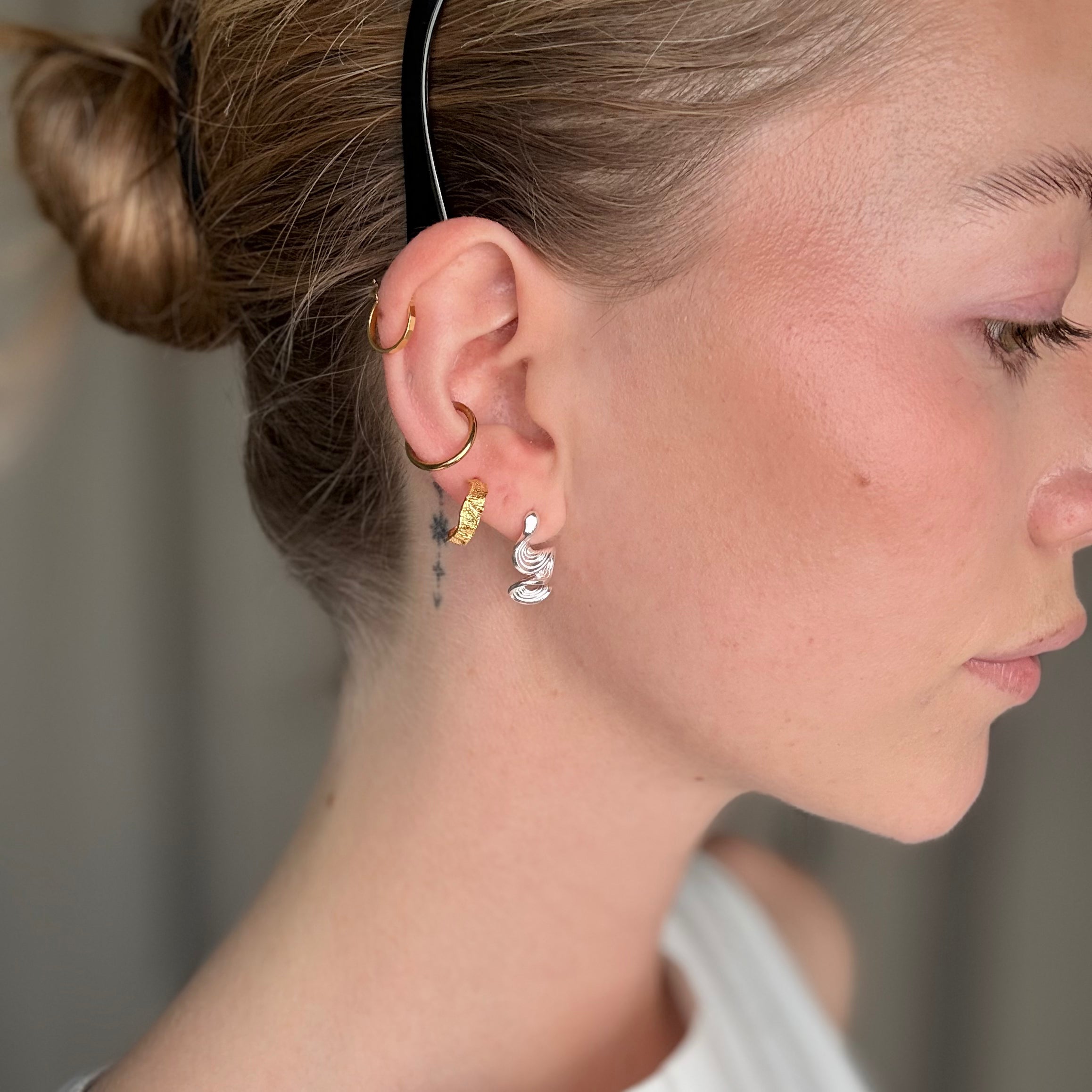 Snoet Wave Stud Ørering 925 Sølv