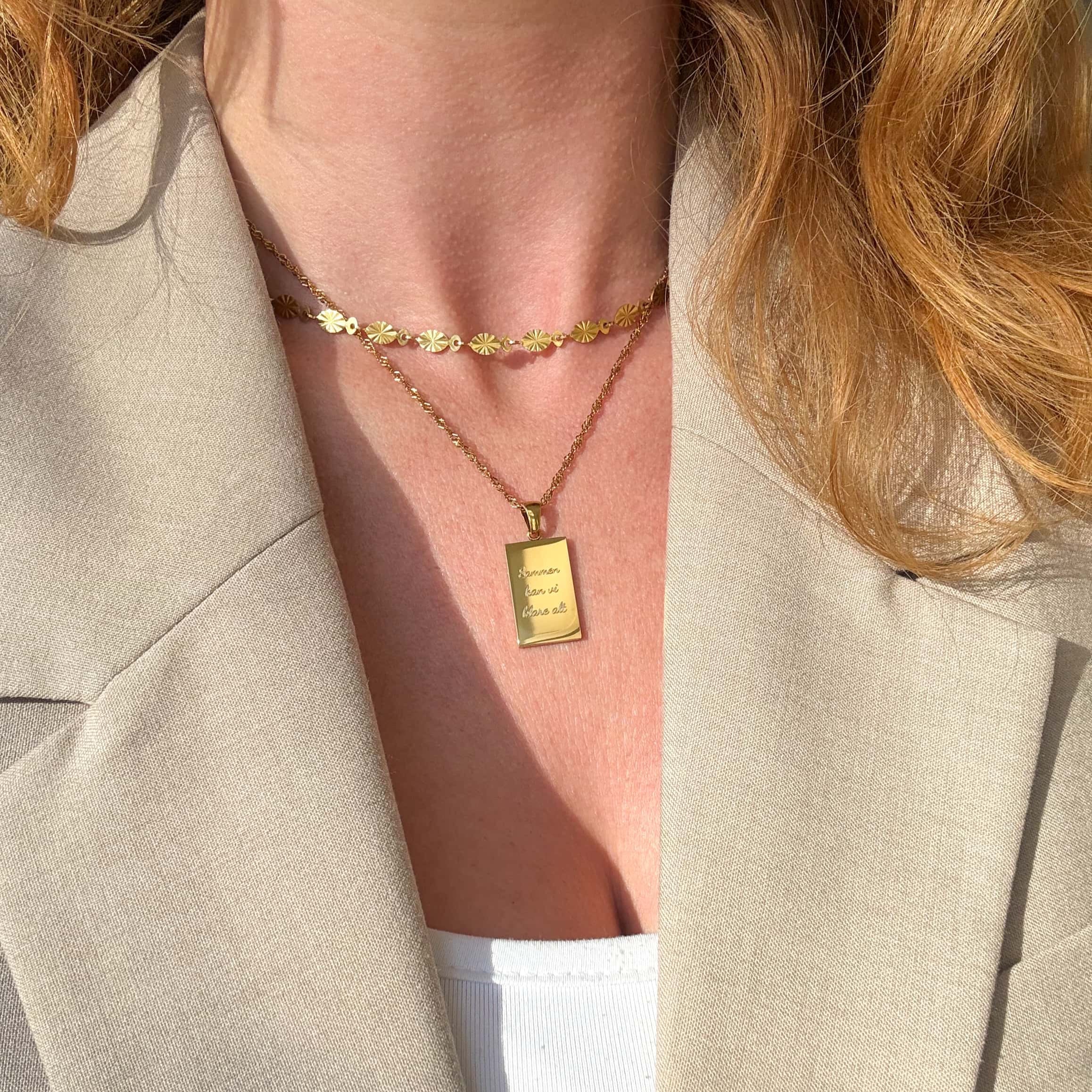 Initialer Sol Fyrkantigt Halsband