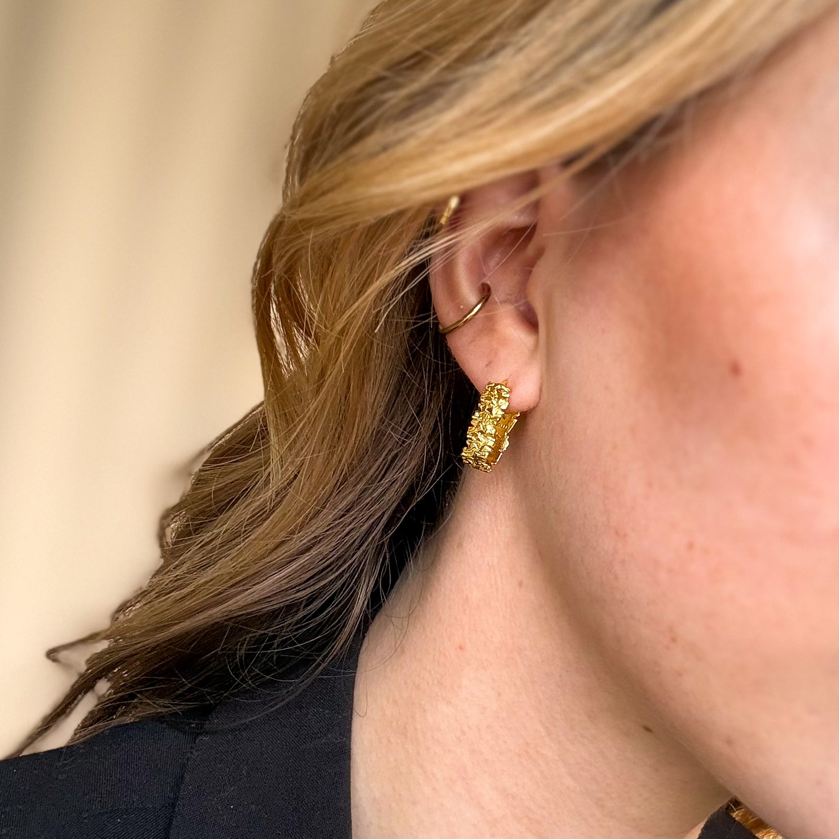 Magma Rock Hoop 18K Guldbelagt fra Lelafine