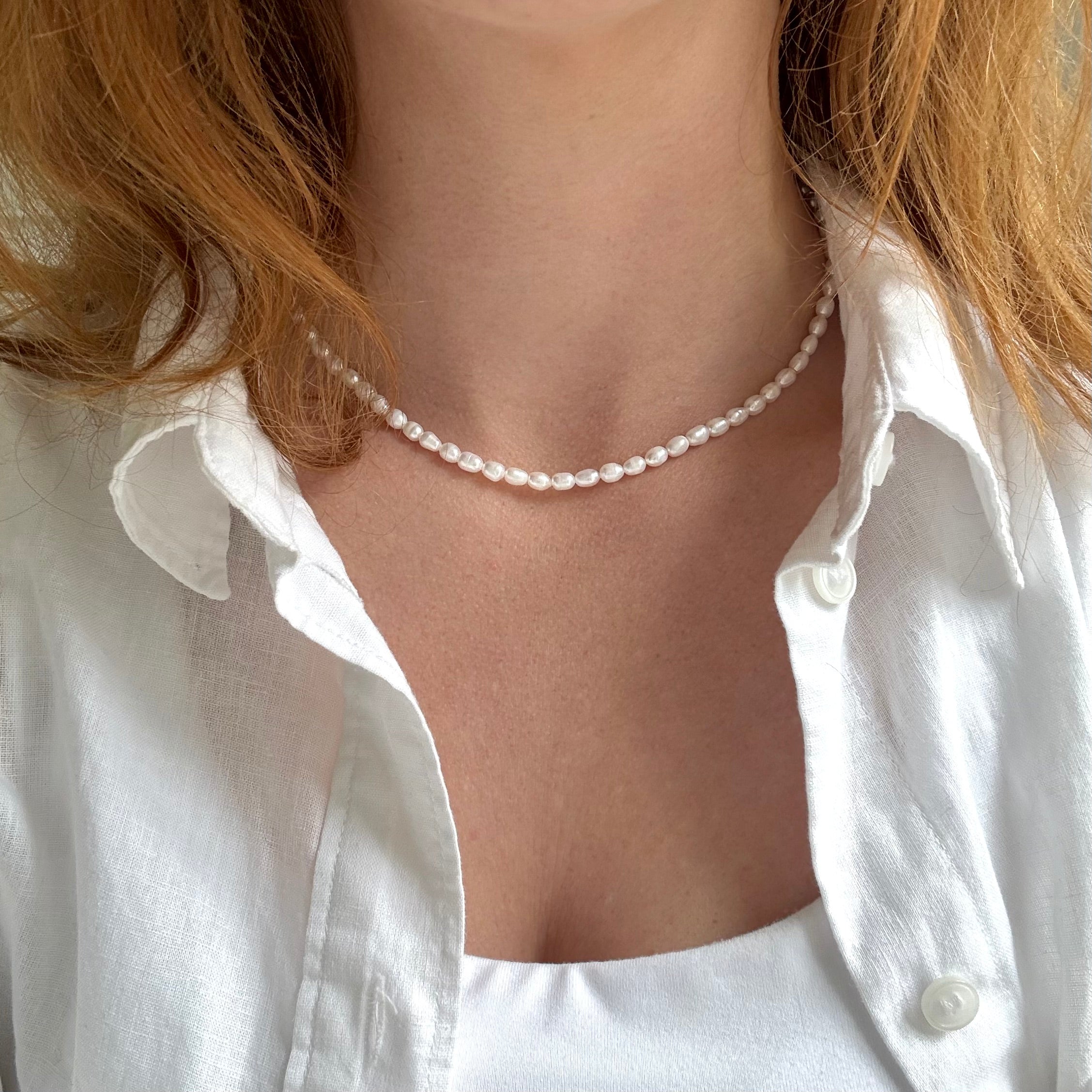 Halsband med sötvattenspärlor