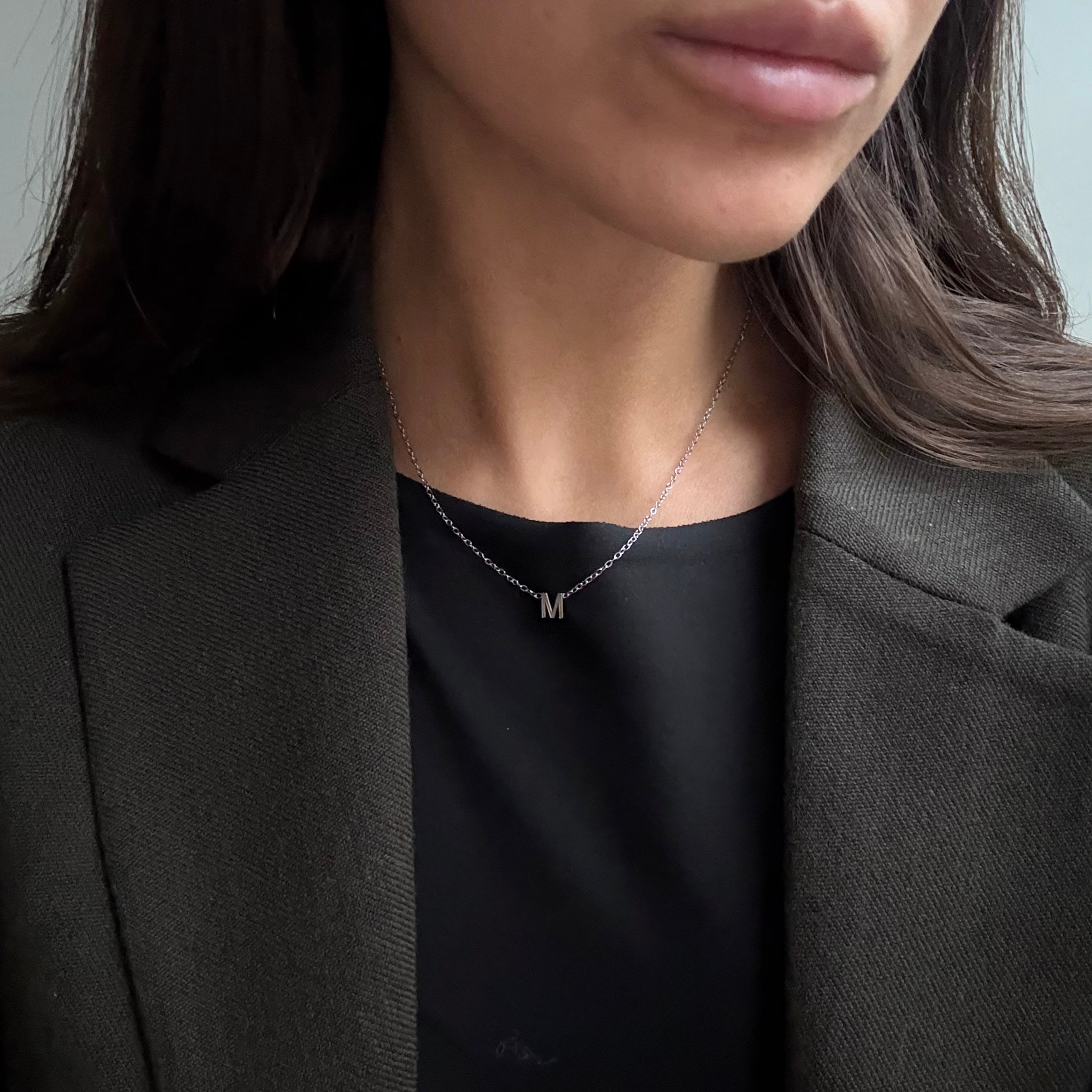Bokstav Halsband Silver