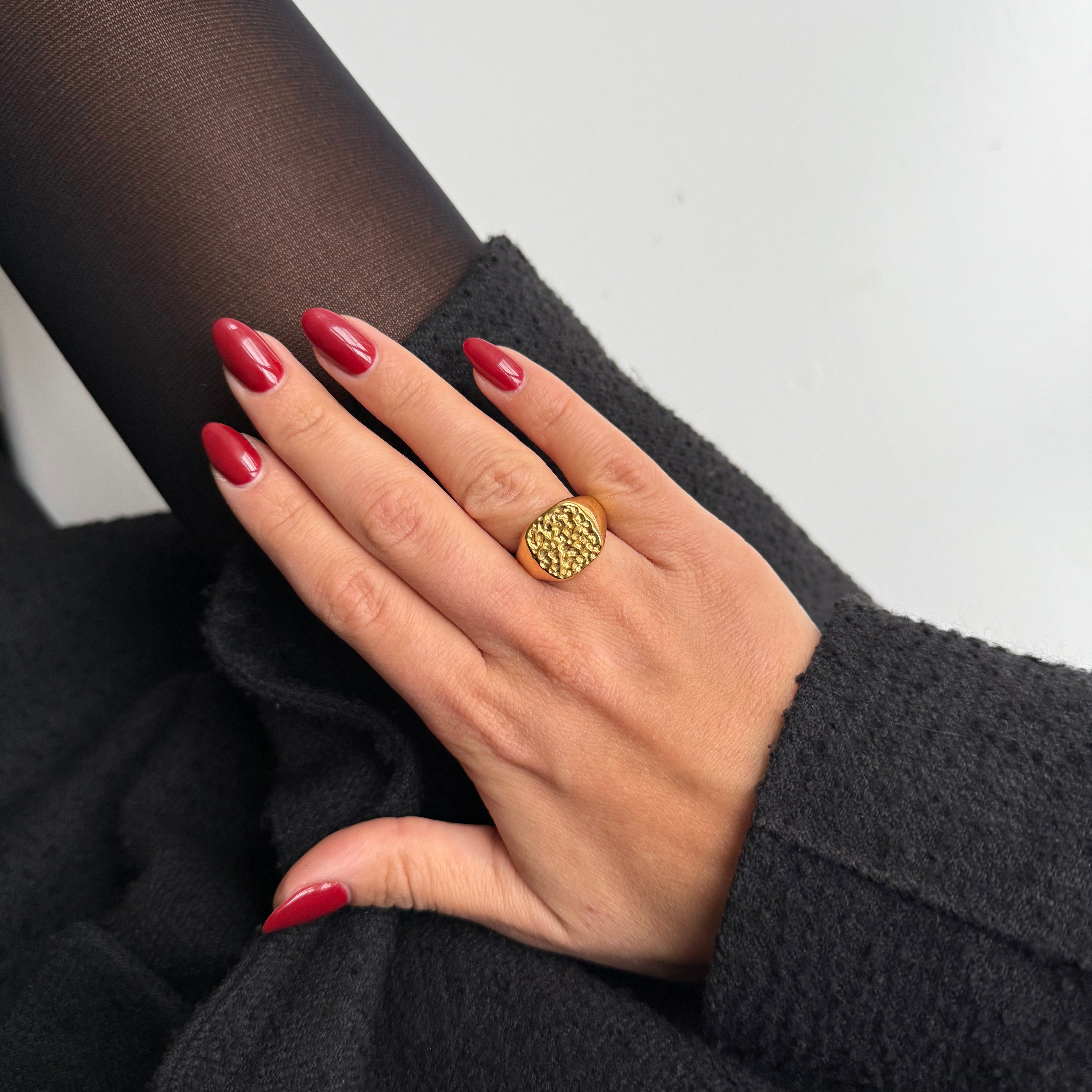 Hamrad signetring förgylld