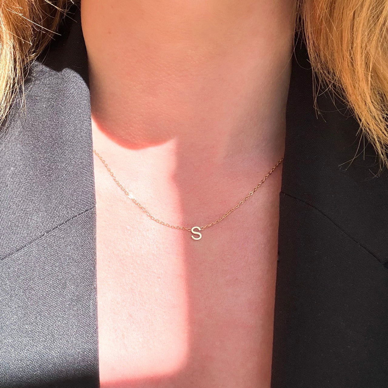 Bokstav Halsband Förgyllt