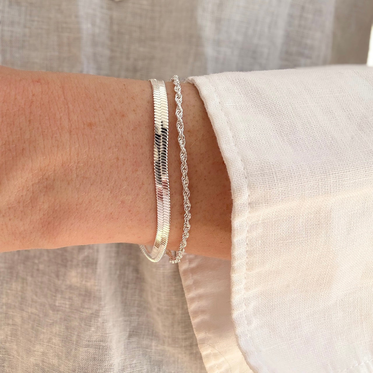 Armband med vridet rep, försilvrat