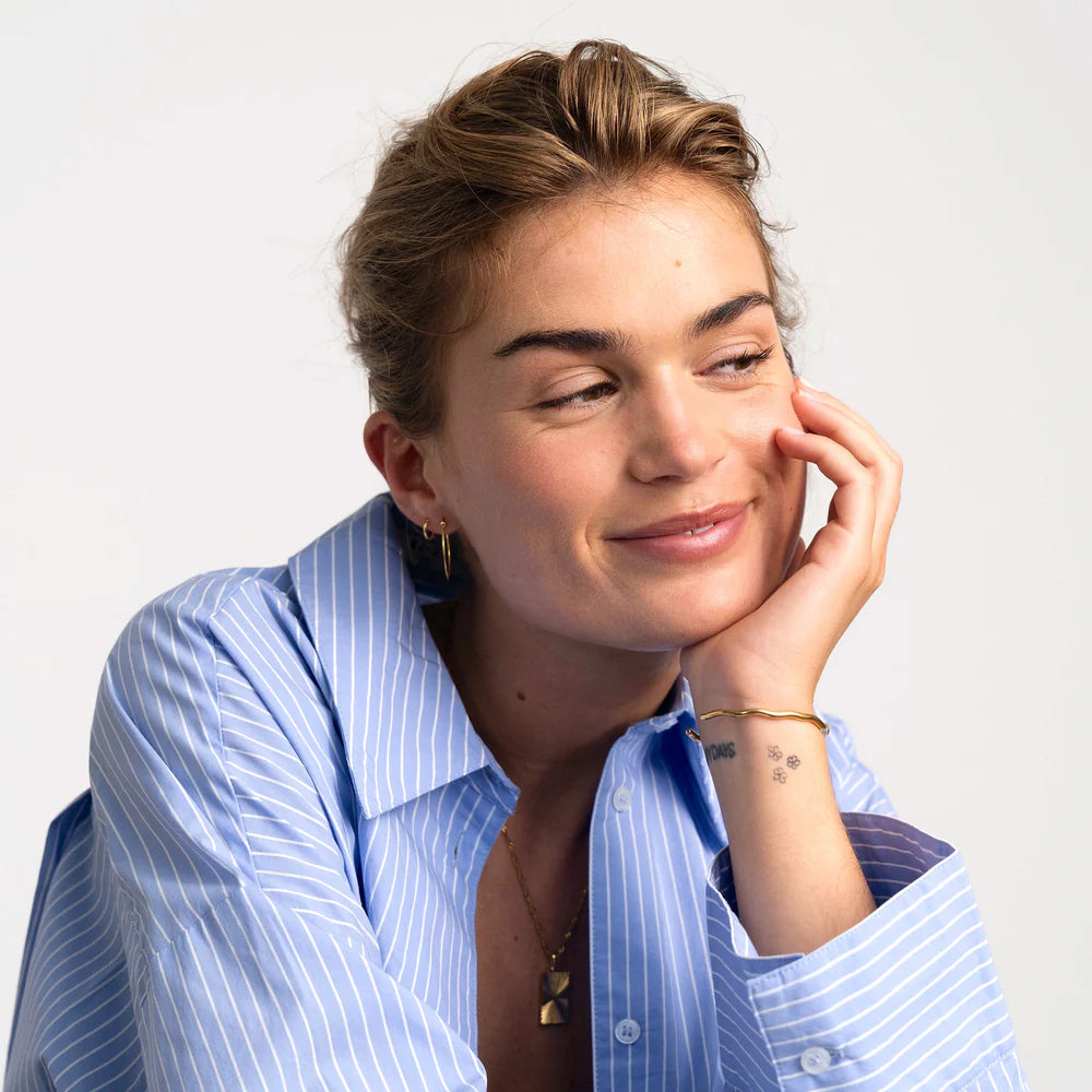 Armband och vågset: 2 armband och 1 örhänge