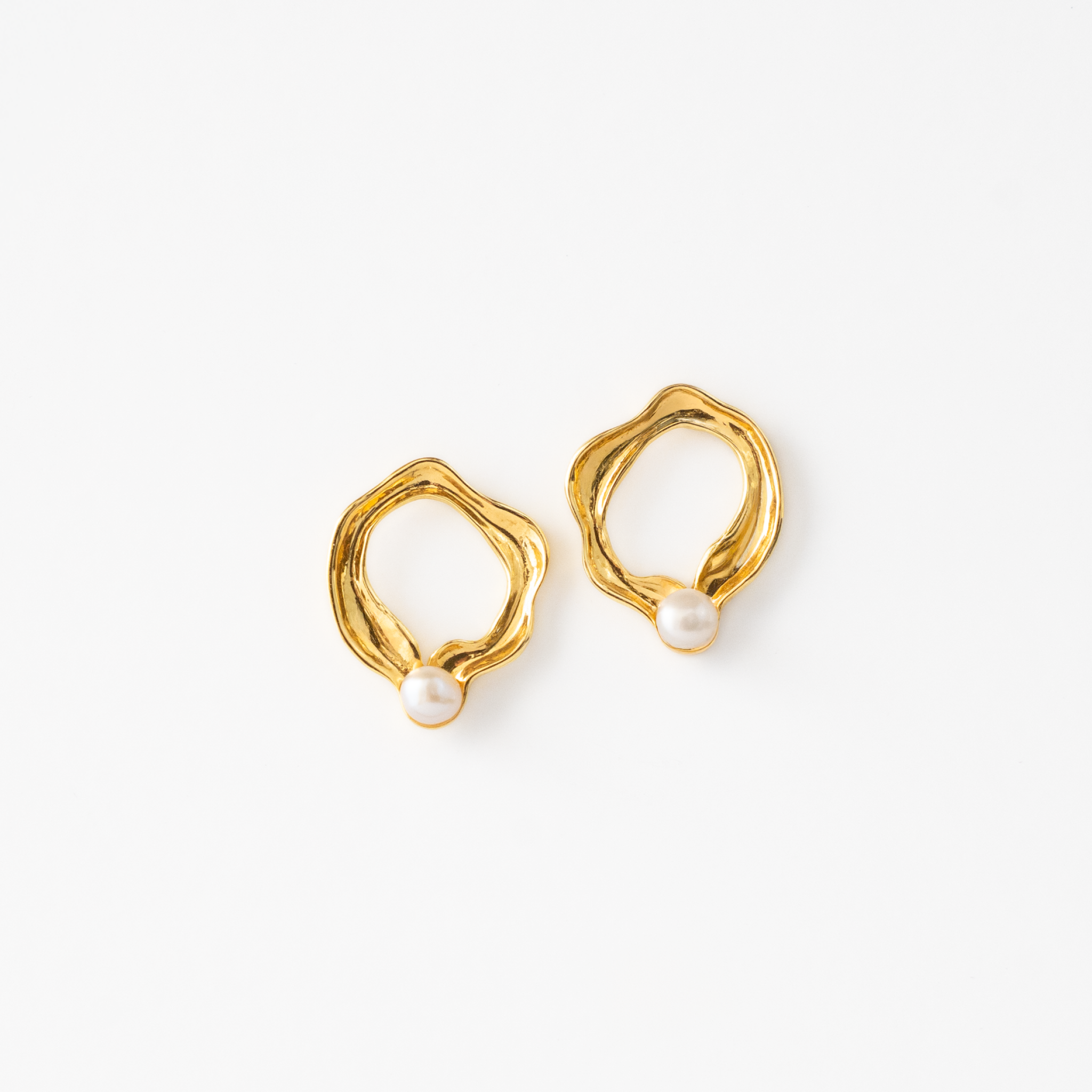 Organisk Perle Stud øreringe i guld