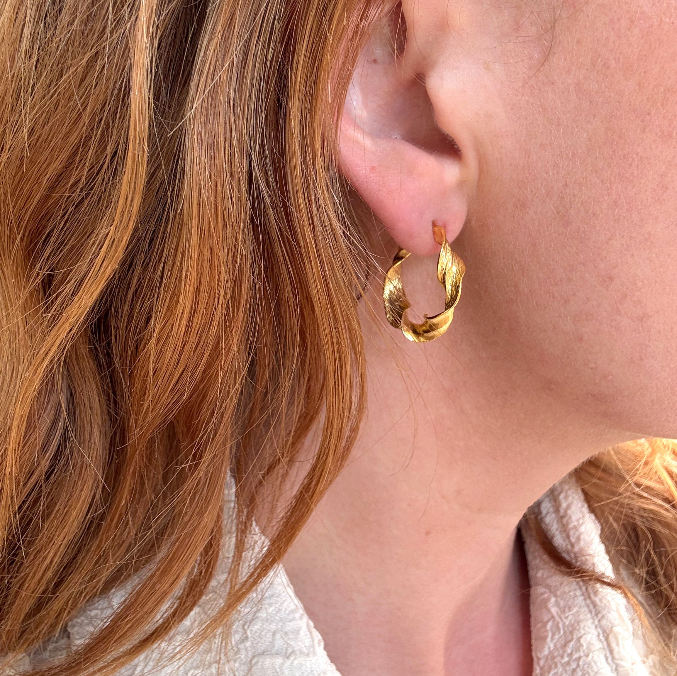 Chunky Twisted Hoop Förgylld