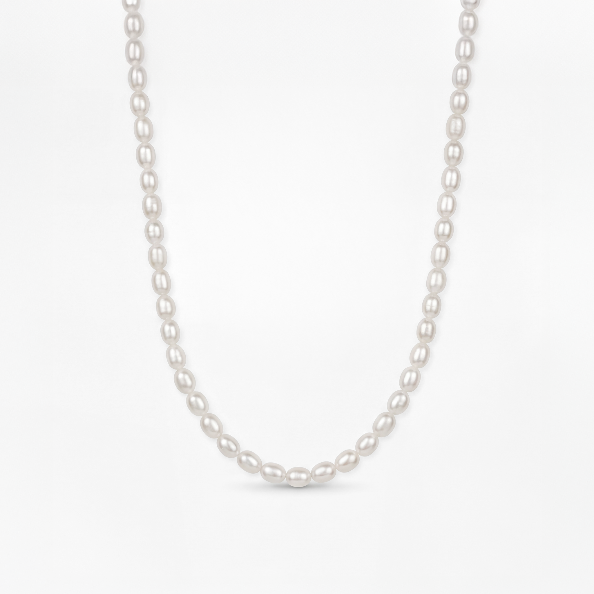 Halsband med sötvattenspärlor