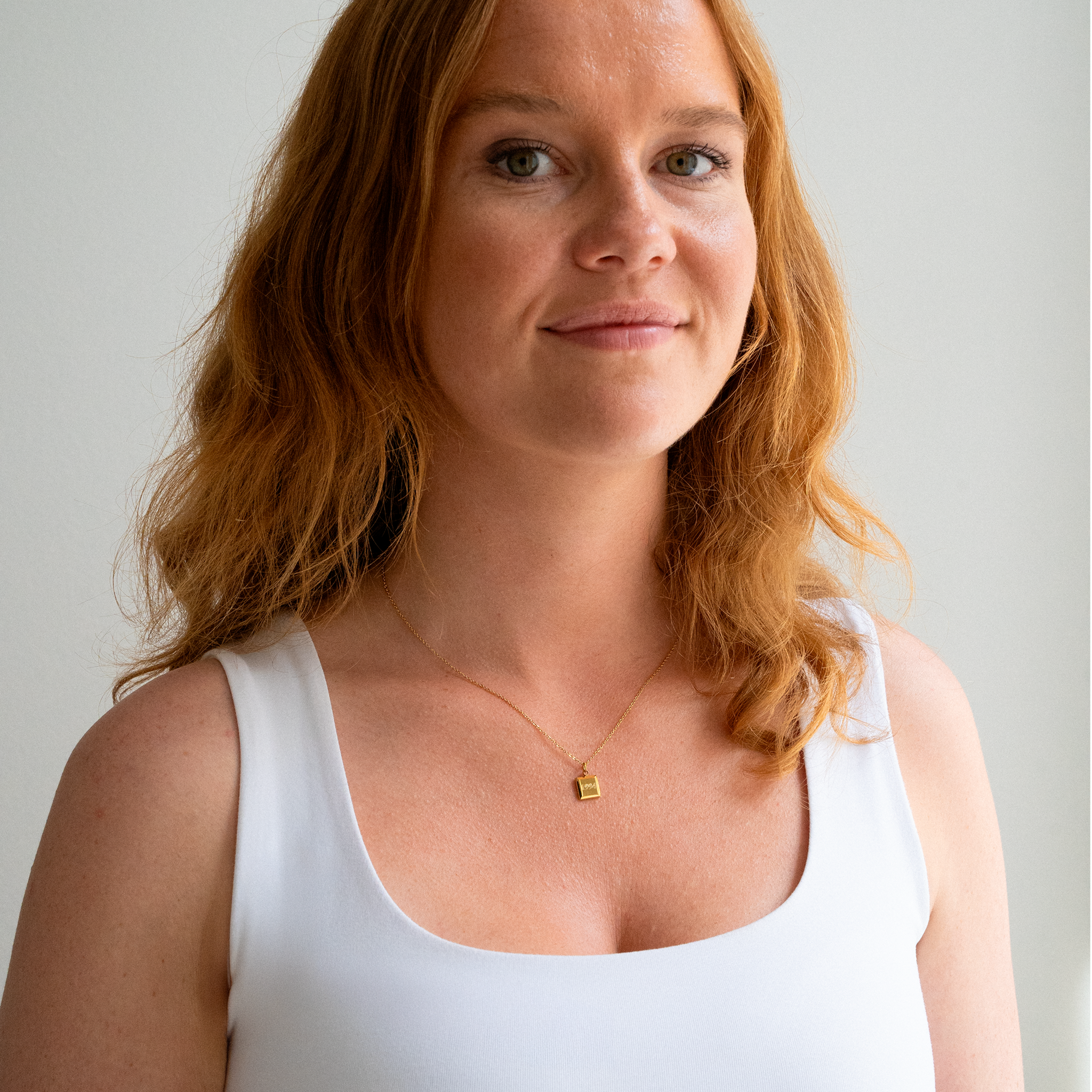 Mor Fyrkantigt Halsband