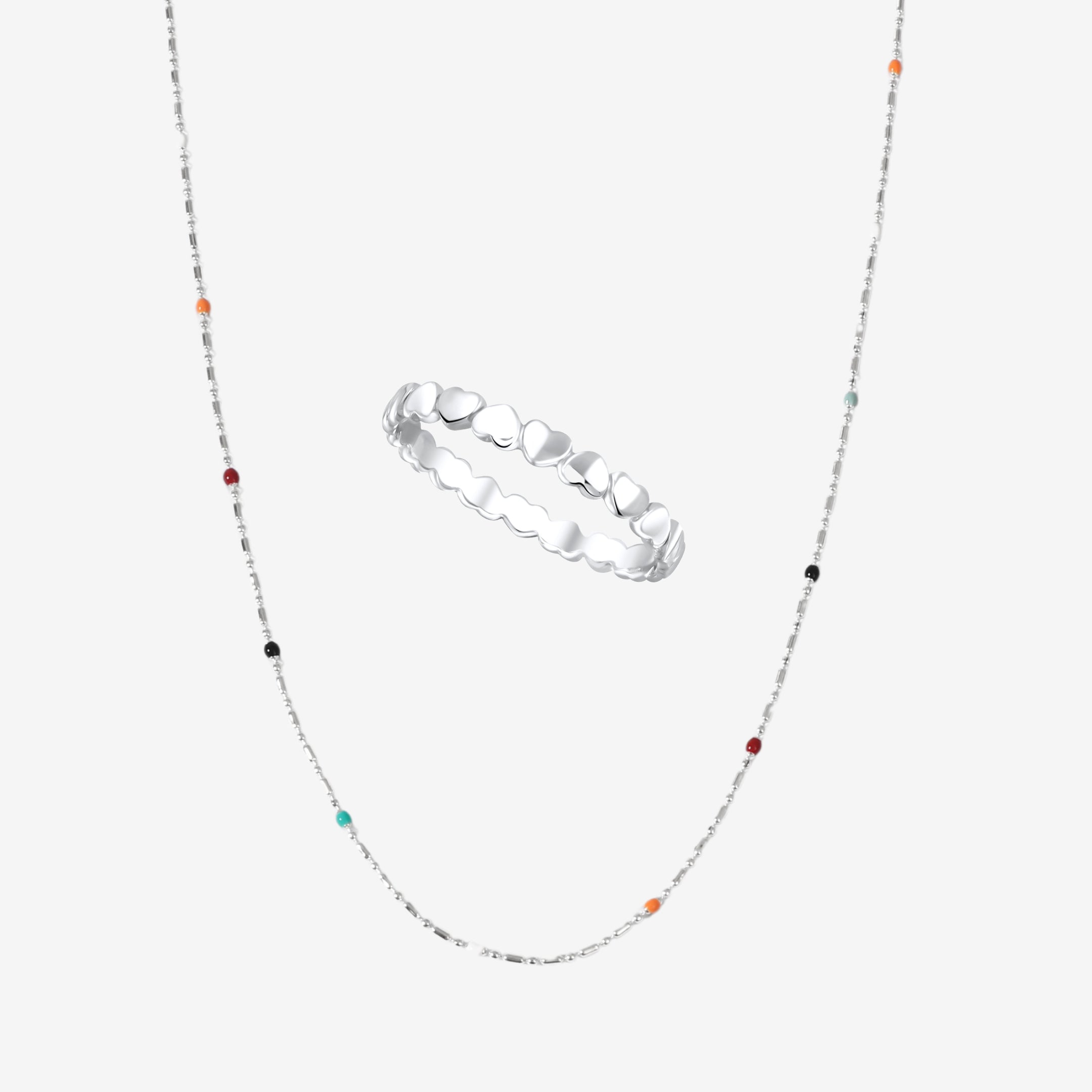 Hjärtrandigt prickigt silverset