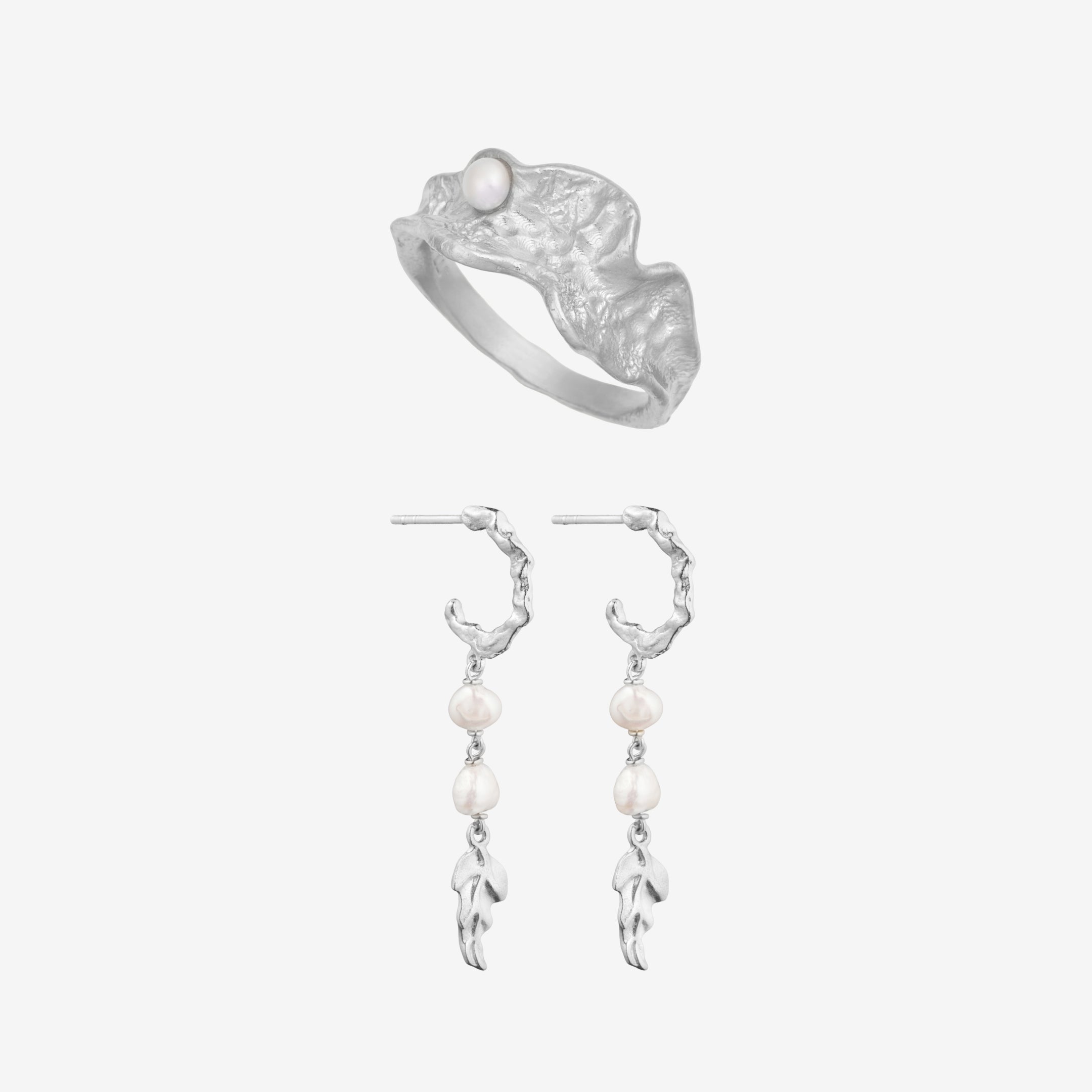 Magma Pearl Set Silver