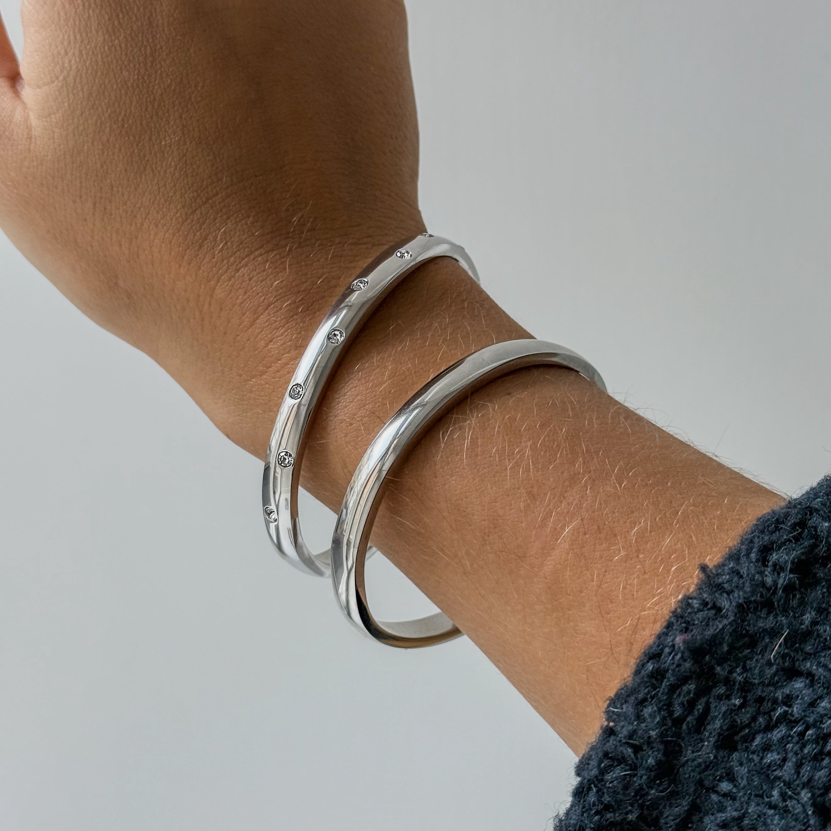 Flow Crystal Dot Armband Försilvrat