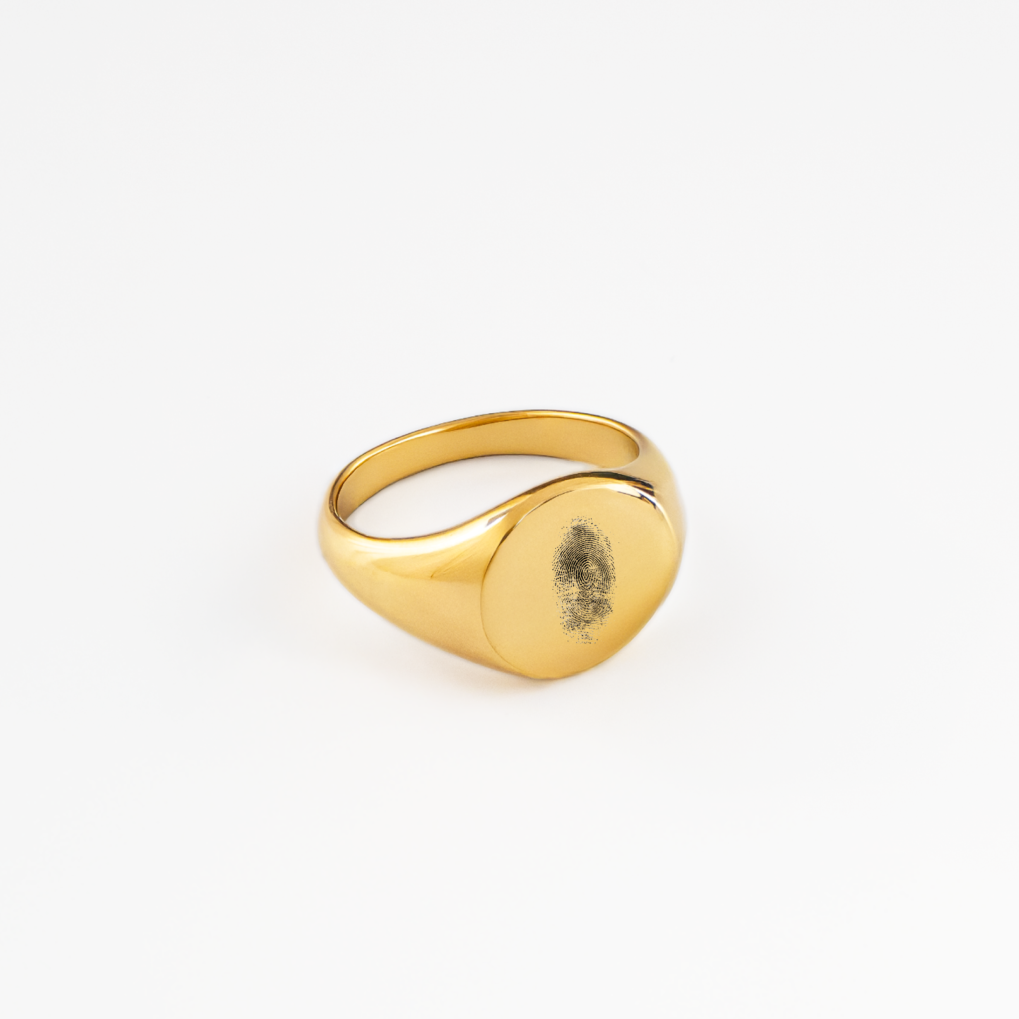 Graverat fingeravtryck och namn klassisk ring