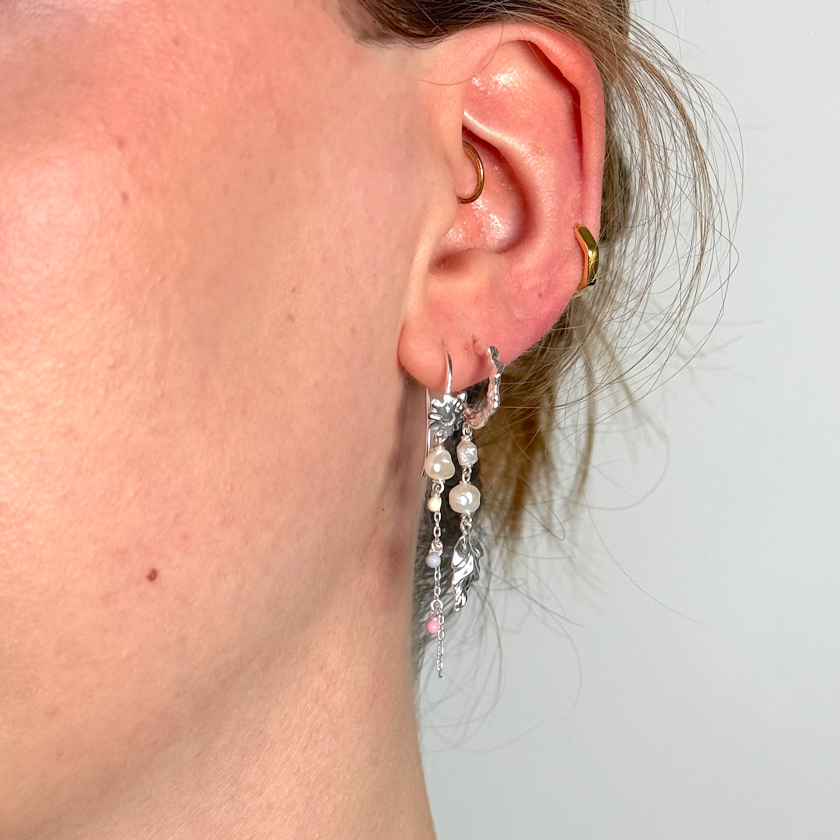 Silverpastellfärgade, grova ringar i set: 2 örhängen