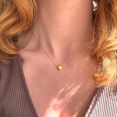 Halskæde med lille vedhæng