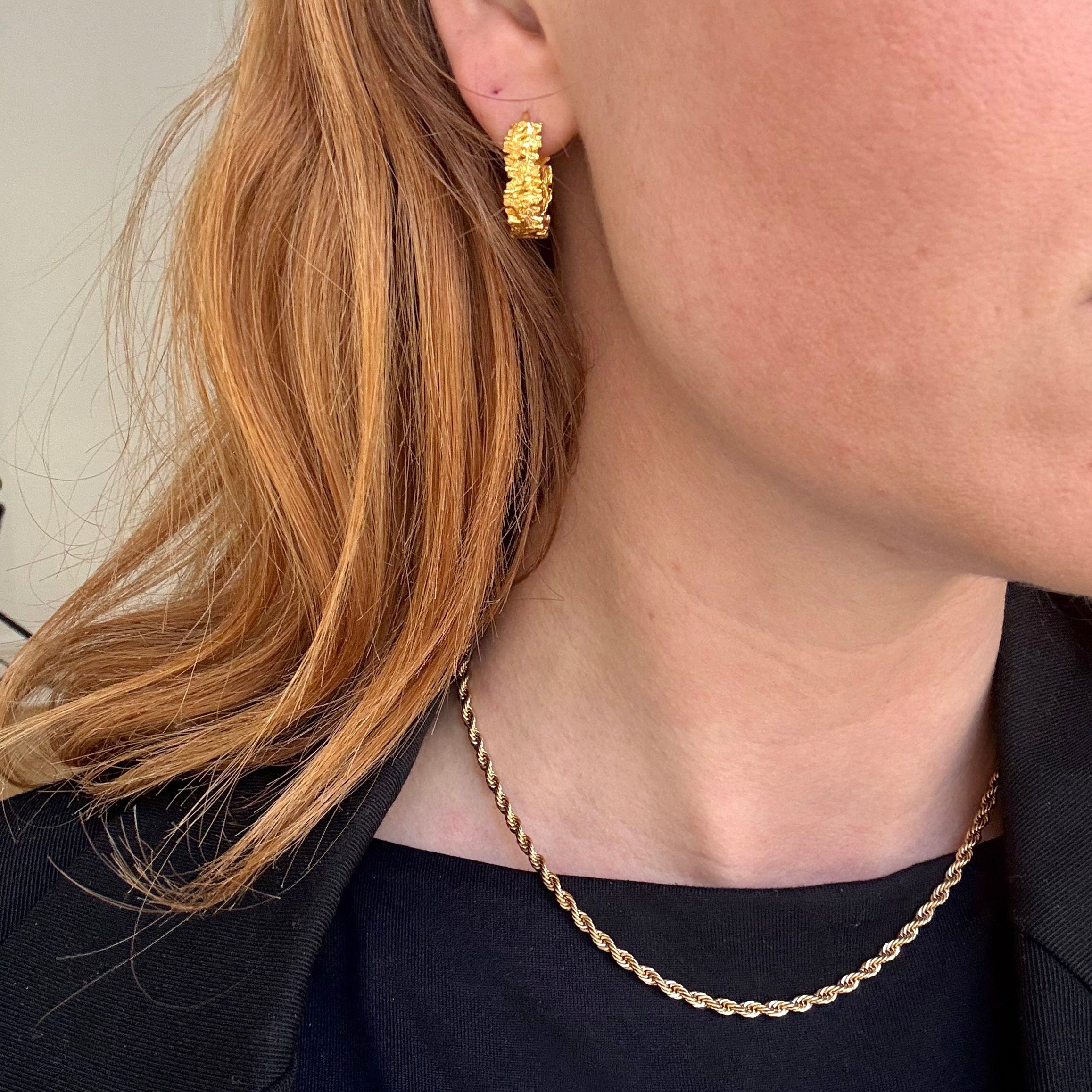 Tvinnat rephalsband förgyllt