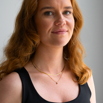 Halskæde med sten vedhæng