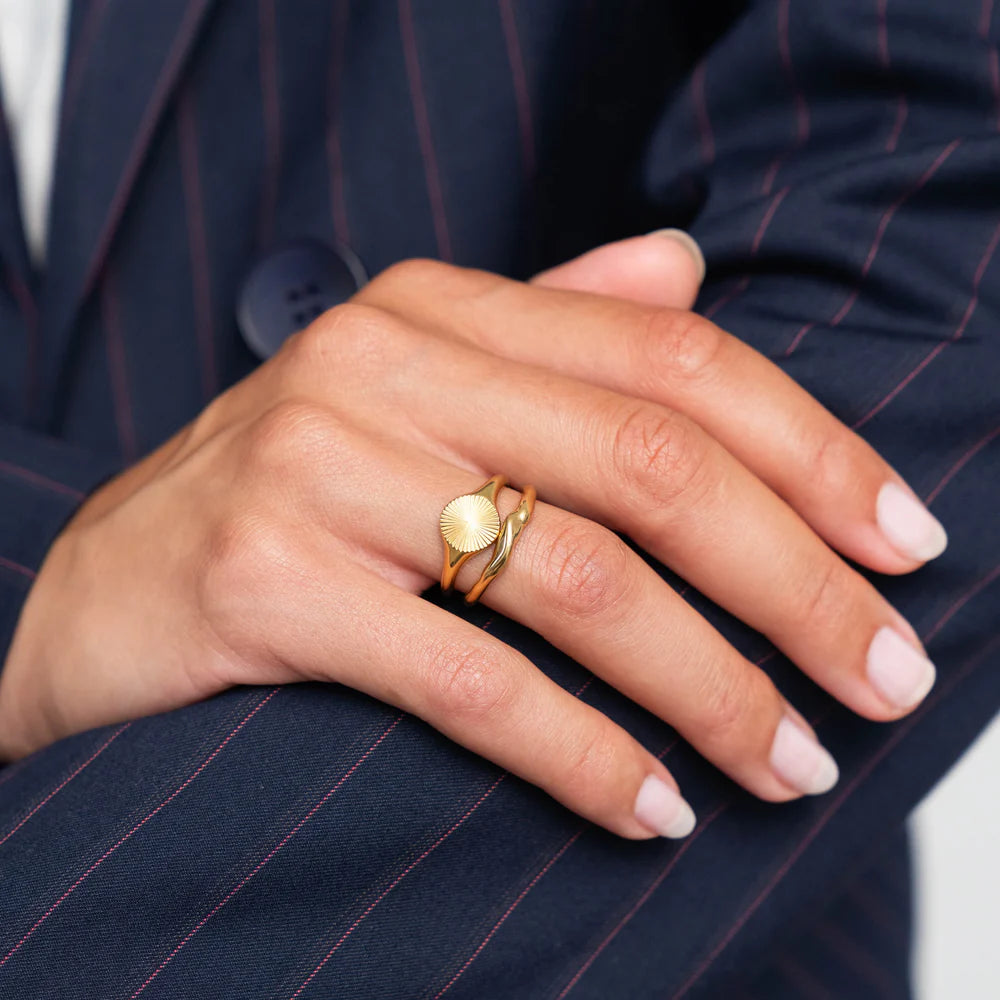 Solnedgång: 2 halsband och 1 ring