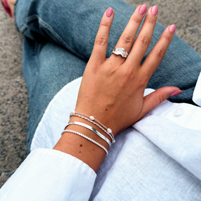 Elegant bredt armbånd 