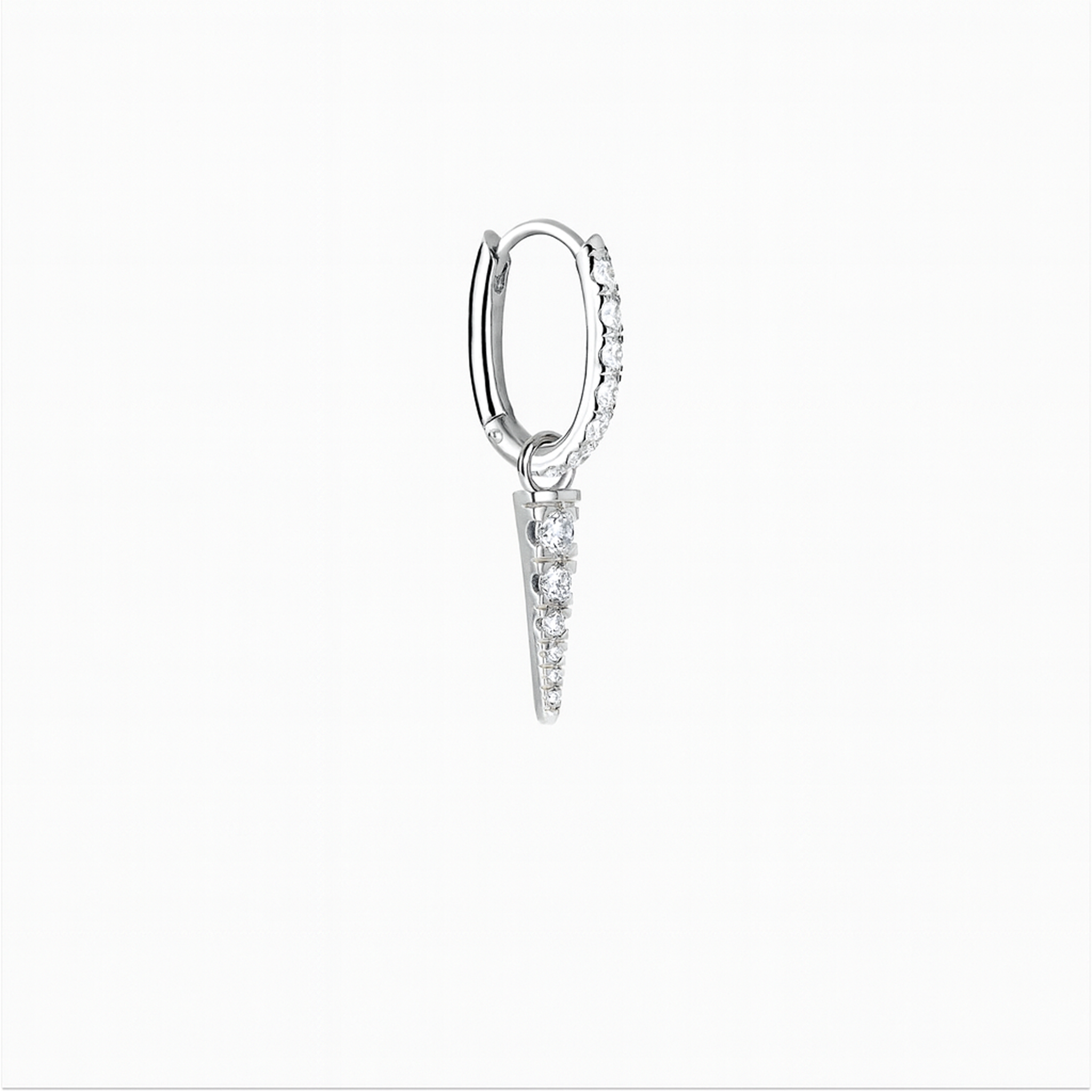 Essential Crystal Hoop och Edge Crystal Drop Försilvrad