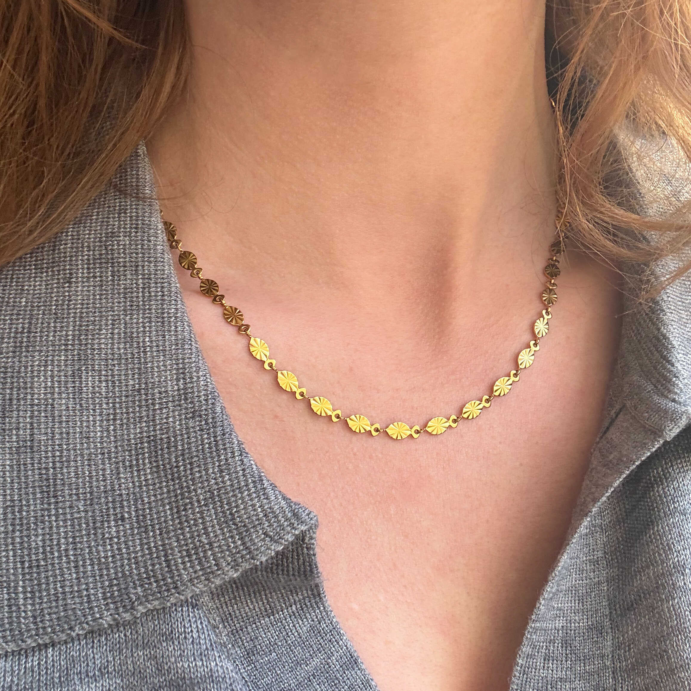 Solhalsband Förgyllt