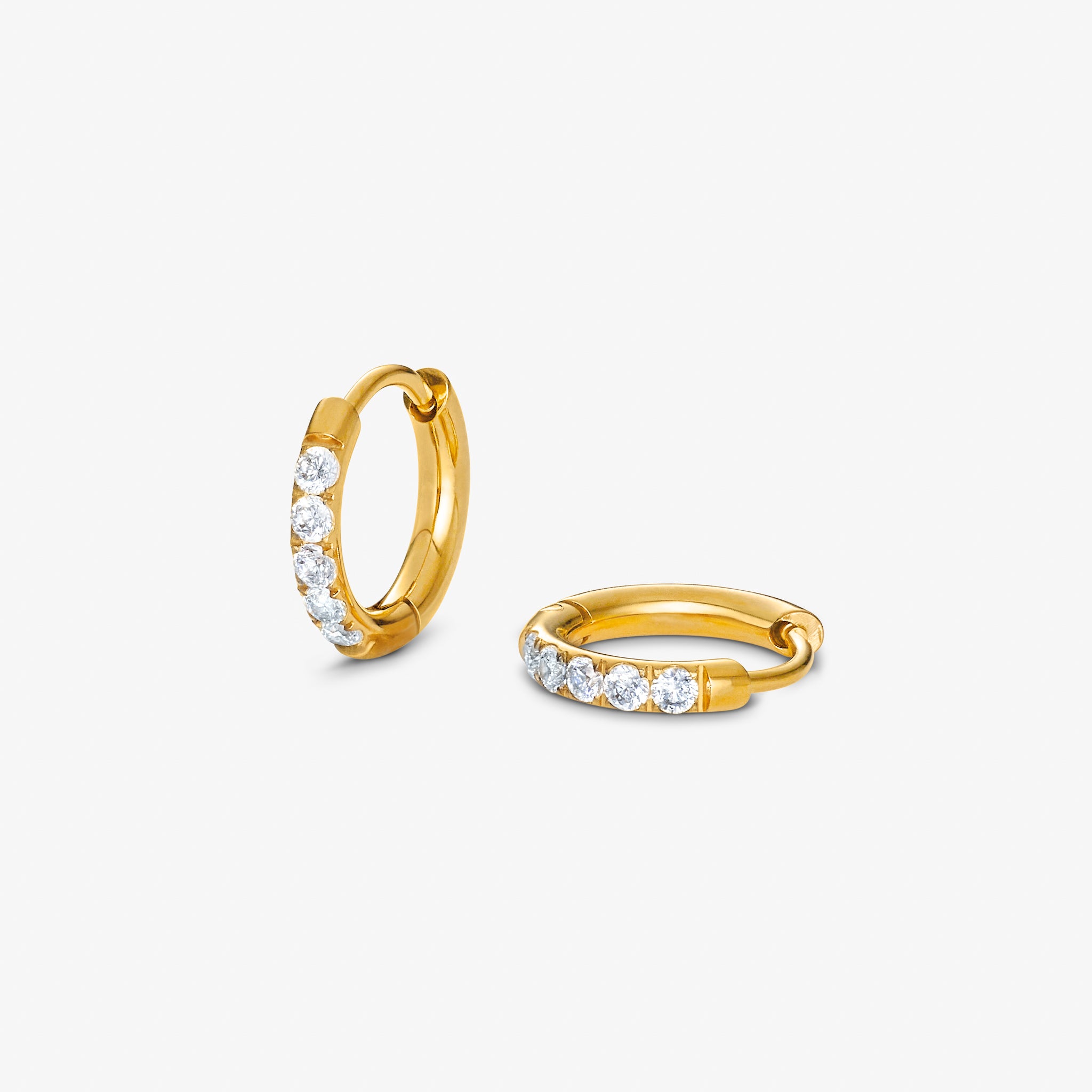 Kristallörhängen 18K guldpläterade 6mm