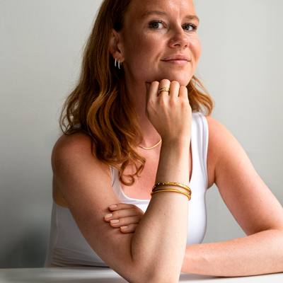 Chunky armbånd med lyse sten