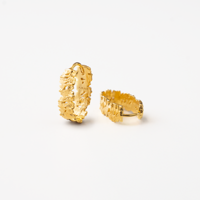 Magma Rock Hoop øreringe i guld
