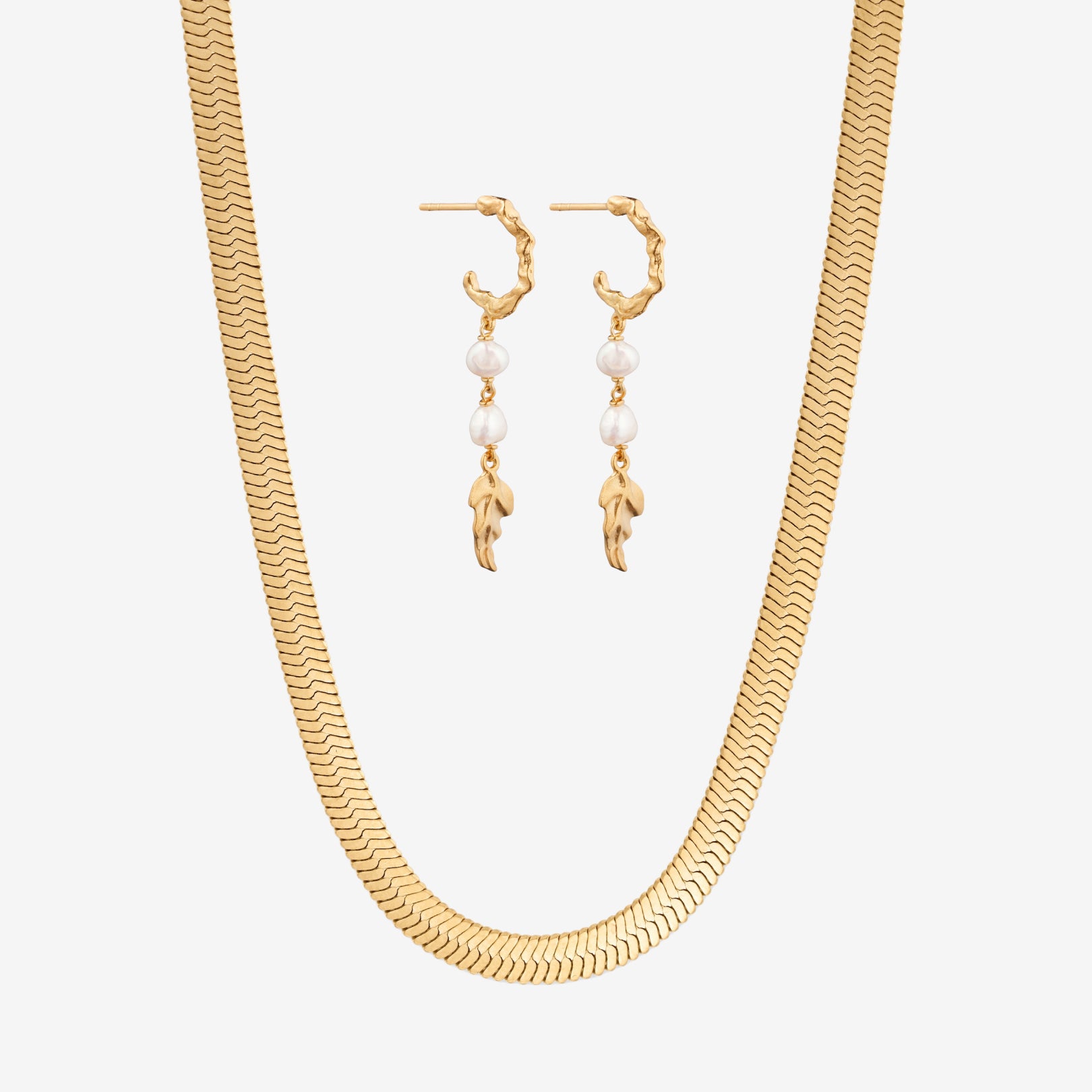 Orm och dinglande set