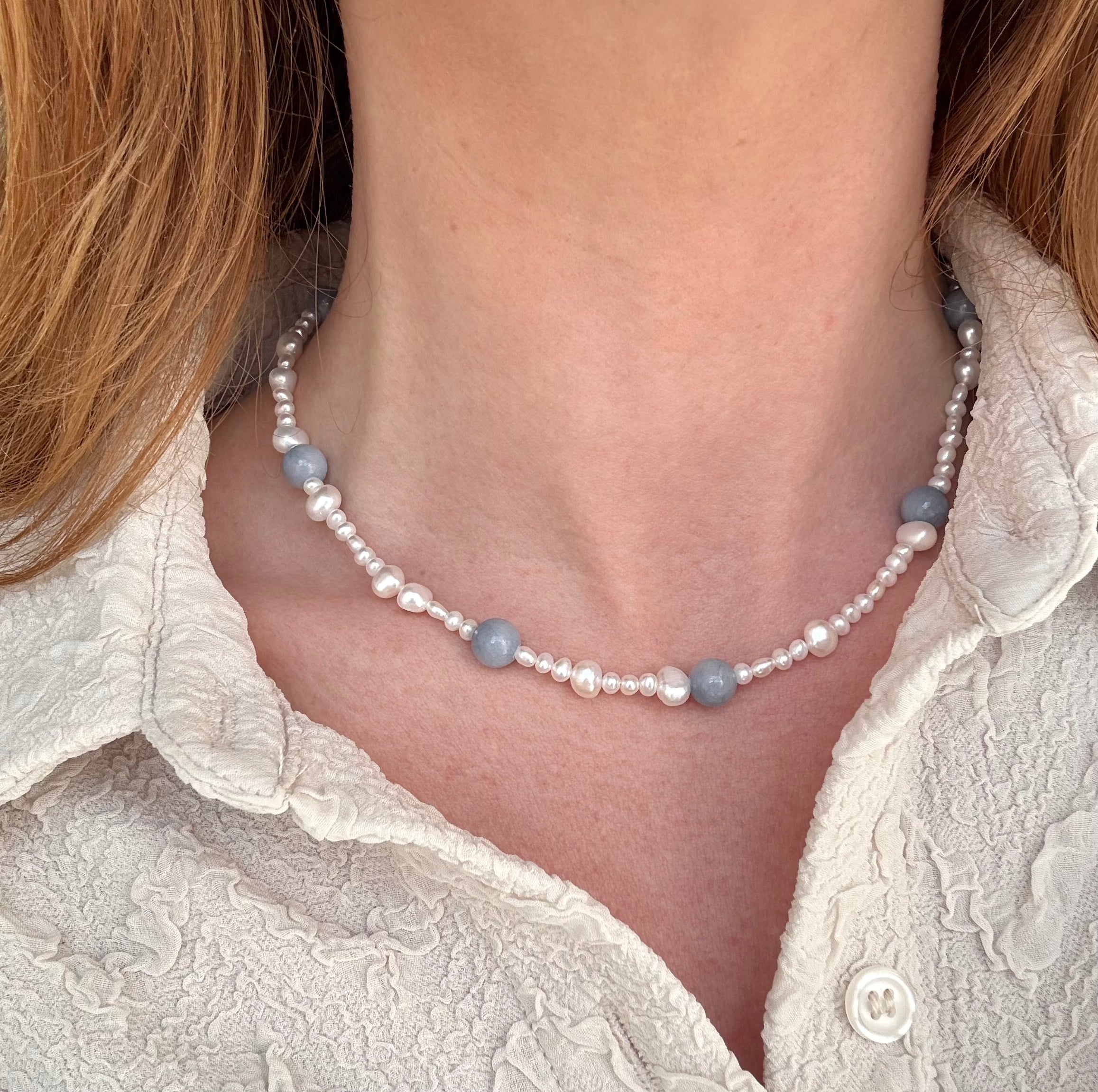 Halsband med marint sötvattenspärlor