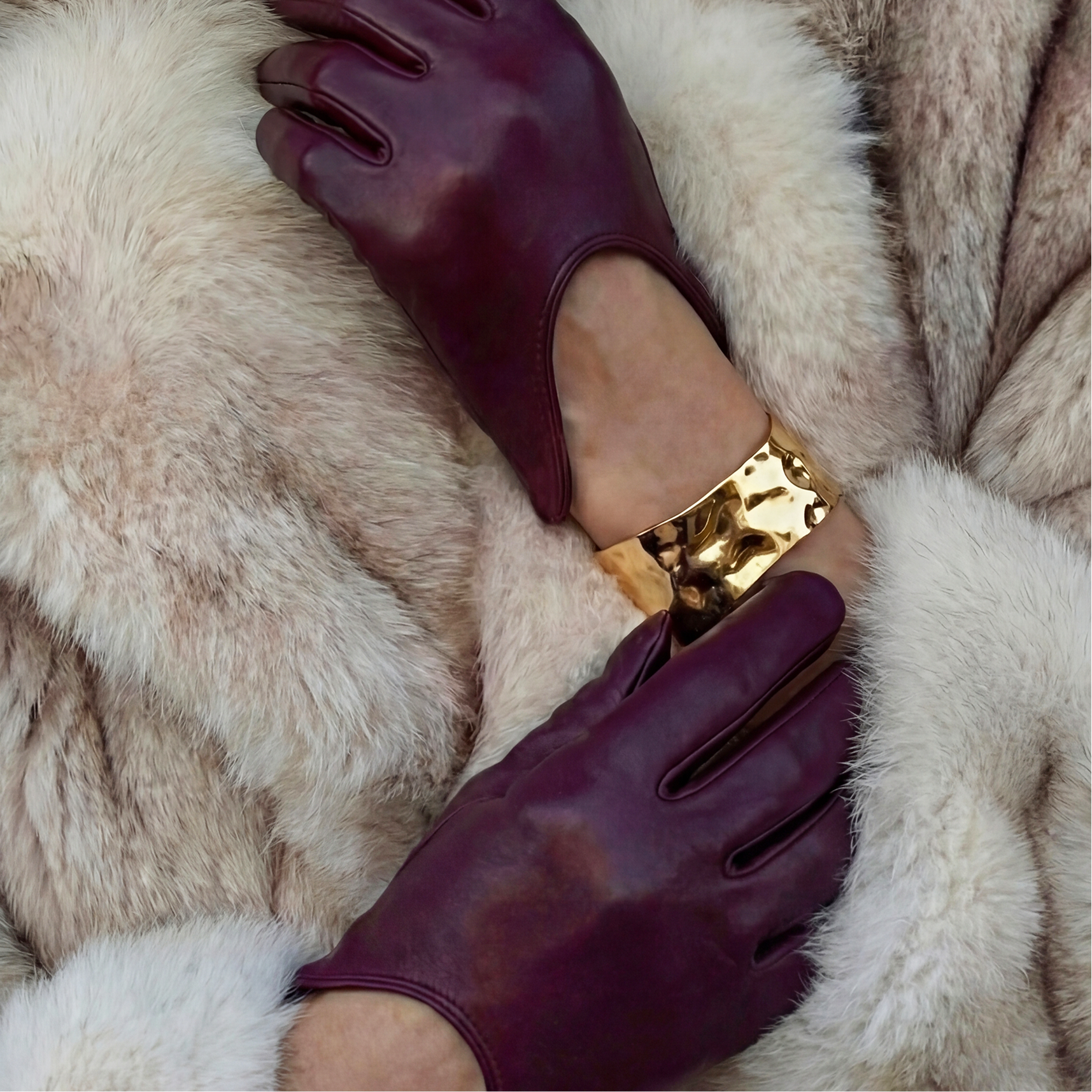 Chunky Hamrad Armring Förgylld